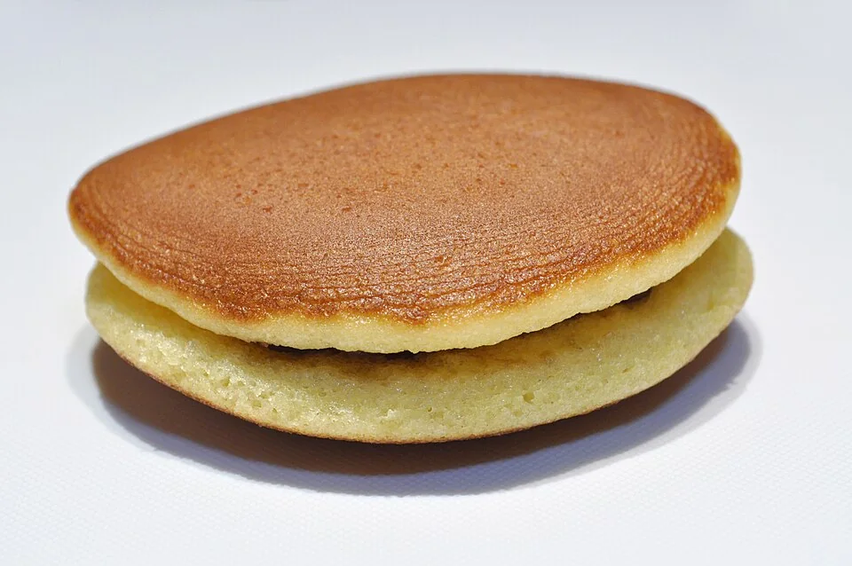 Dorayaki red-bean pancakes serving inspiration