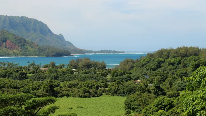 Hanalei Bay and the mountains of Kauaʻi’s north shore